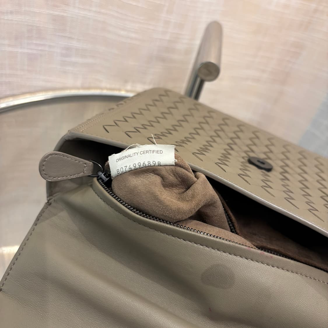 정품 보테가베네타 루프 탑핸들     상품이미지10