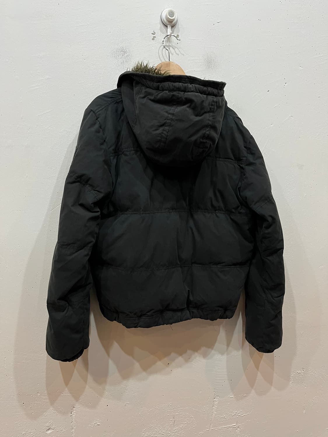 아베크롬비 캠쉘 KEMPSHALL 패딩 자켓 상품이미지4