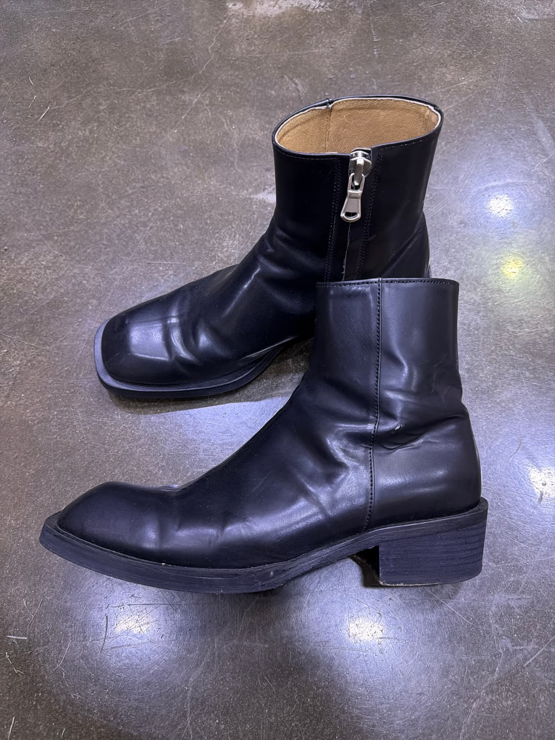 메종미네드 스퀘어토 지퍼 부츠 블랙 260 상품이미지5