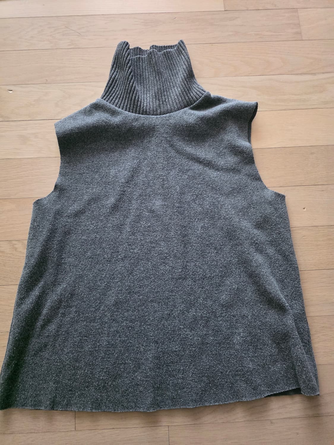 자라 니트 조끼 목폴라 상품이미지2