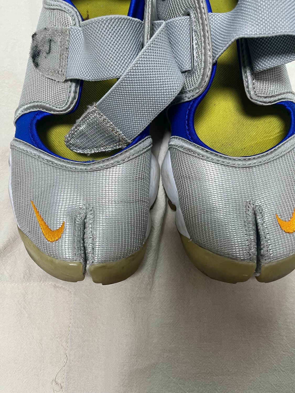 나이키 에어리프트 메탈릭 실버 상품이미지3