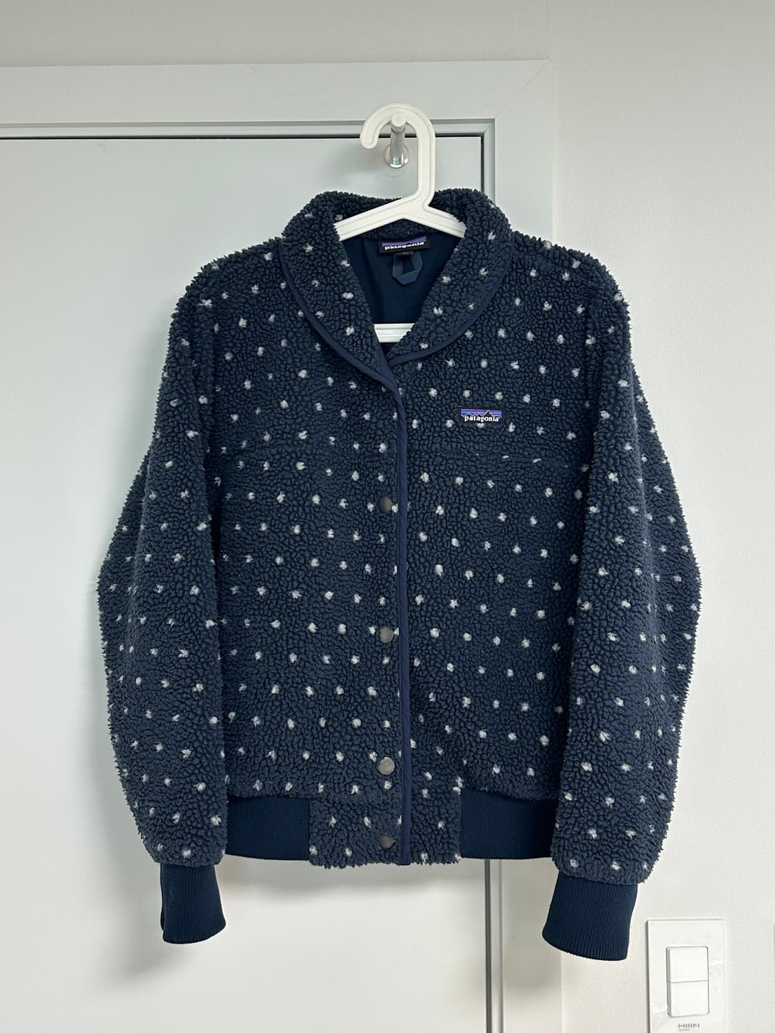 파타고니아 도트 땡땡이 플리스 자켓 네이비 상품이미지1