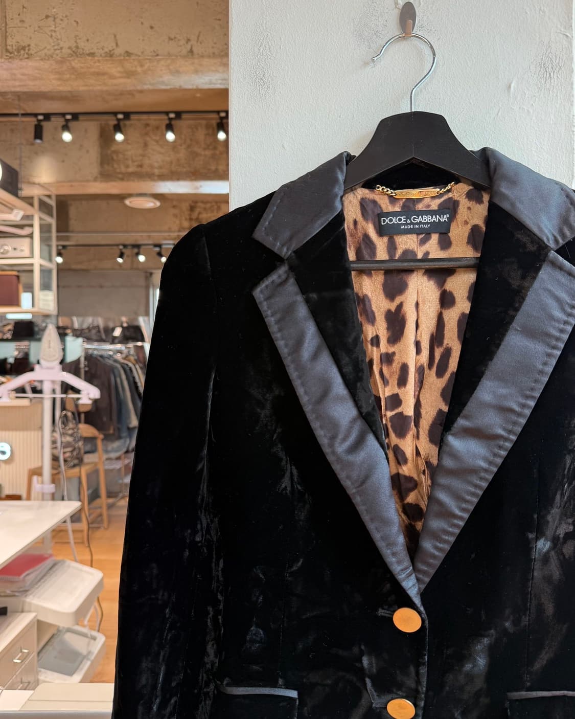 돌체앤가바나 블랙 벨벳 노치드 라펠 블레이저 자켓  상품이미지4