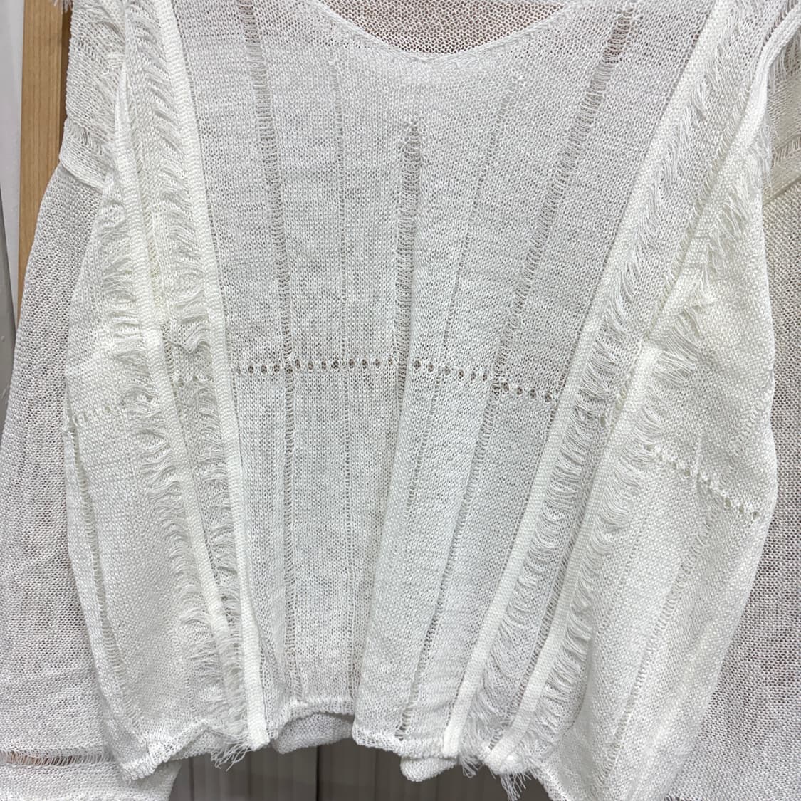 [새상품] 여성 데미지 숄 간절기 니트 2컬러 상품이미지5