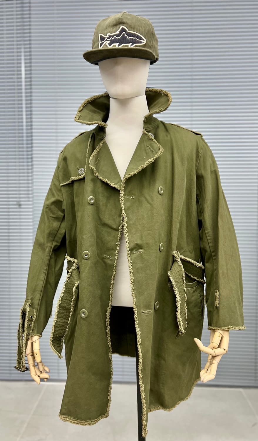 딜레탕트(dilettante)  밀리터리 트렌치코트 상품이미지4