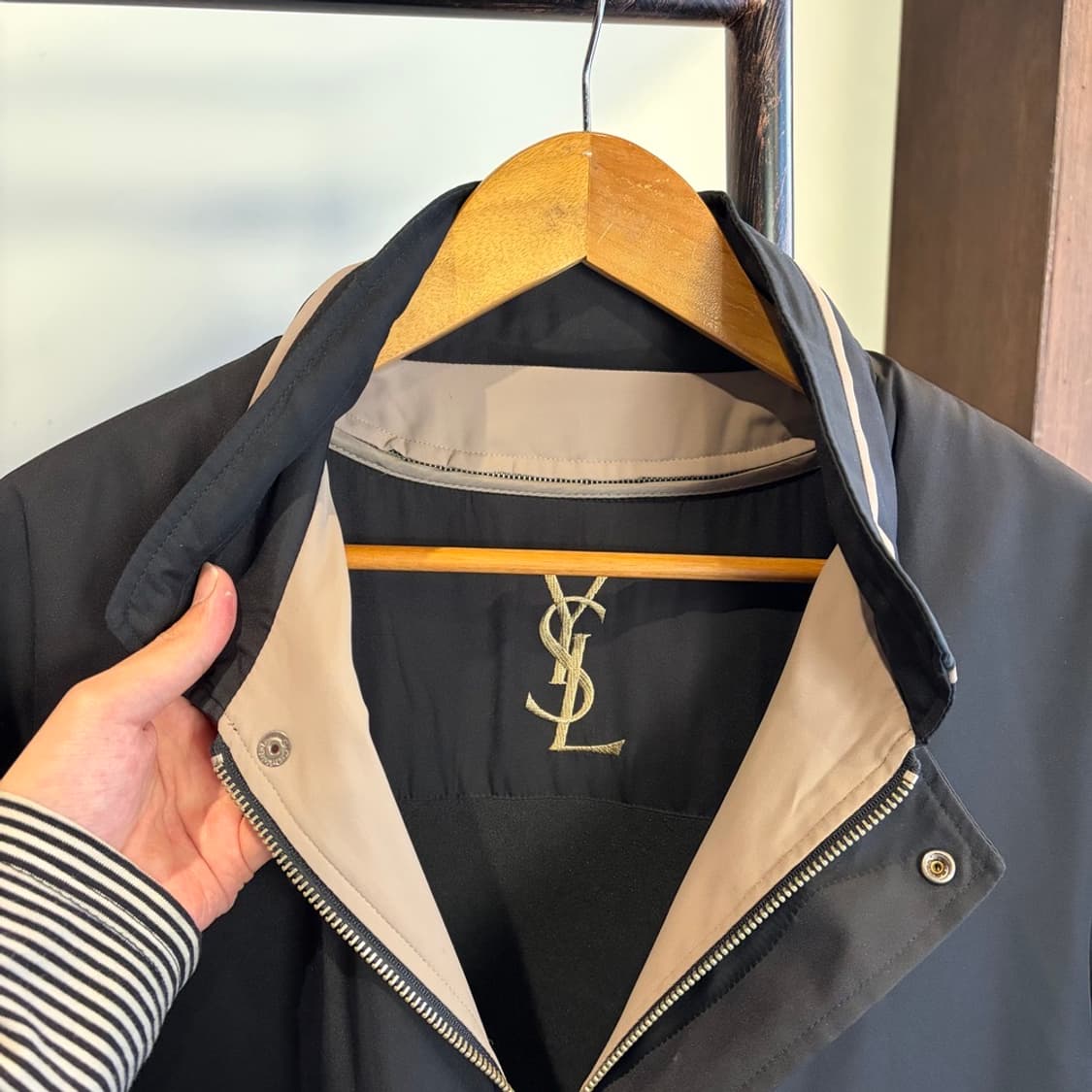 15413 - 입생로랑 블랙 폴리 자켓 상품이미지5