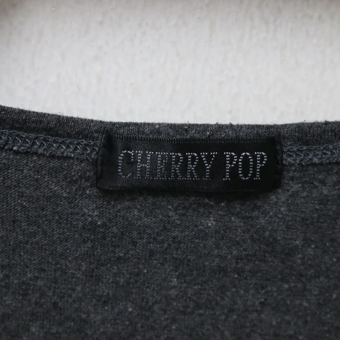 체리팝 크랙 프린팅 유넥 긴팔 티셔츠 63460 상품이미지6