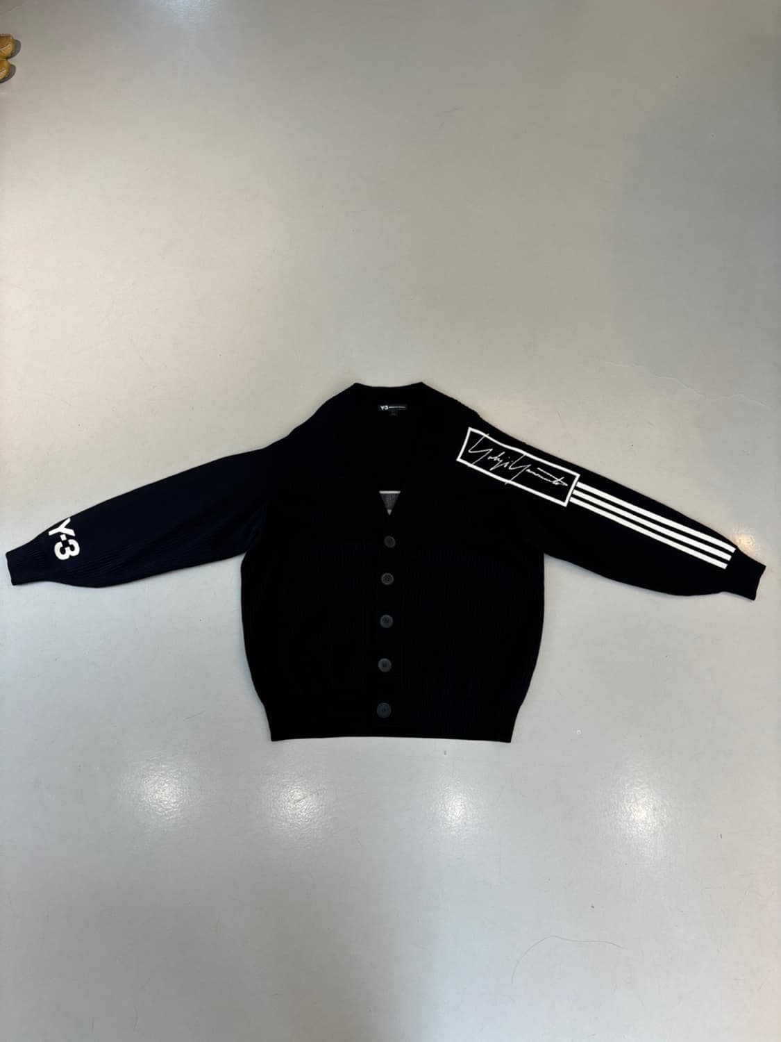 Vintage Y-3 Wool Cardigan 상품이미지2