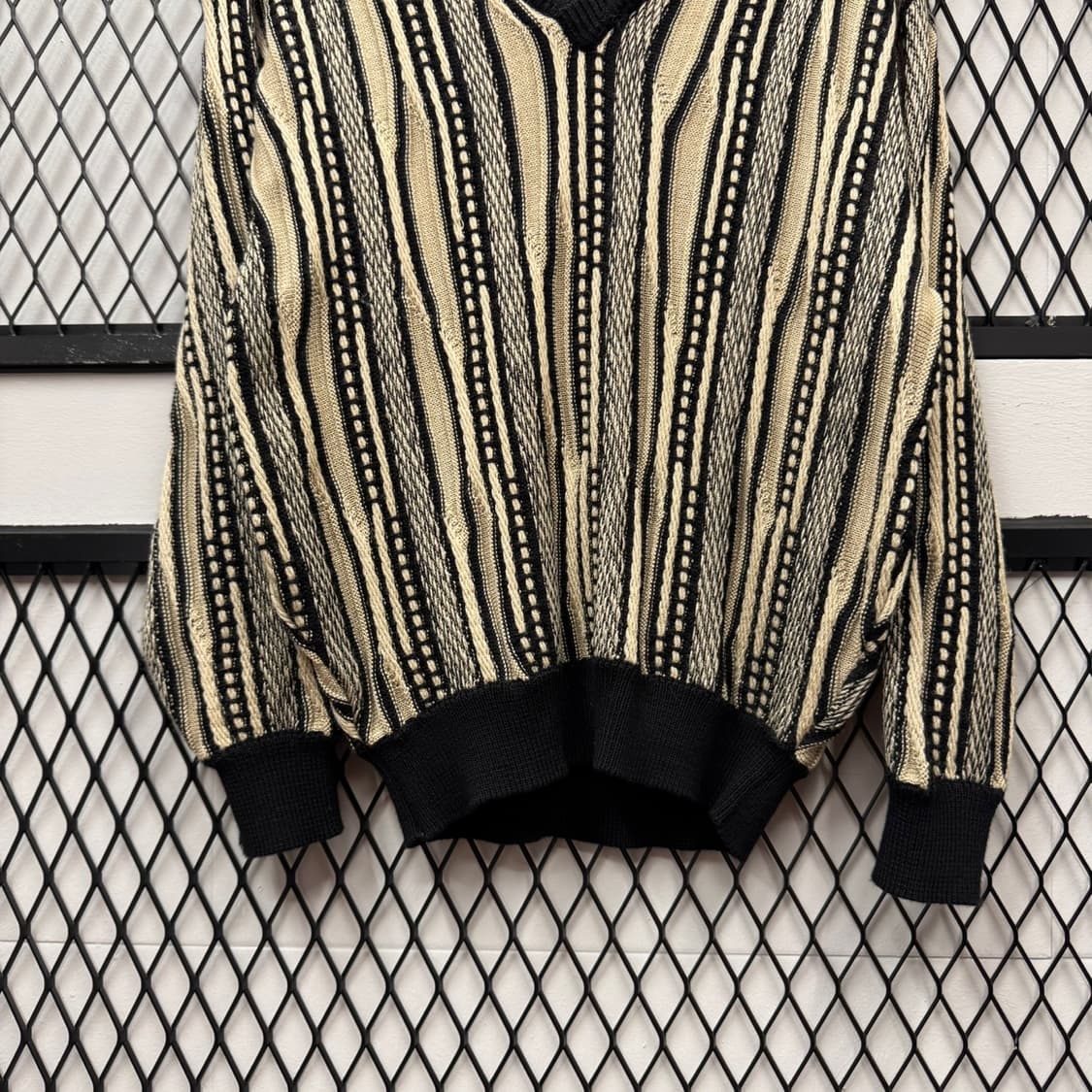 JPN VTG 멀티 스트라이프 패턴 울 니트 스웨터 케이블 디테일 베이지 상품이미지4