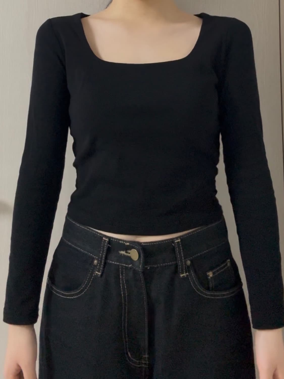 슬림핏 긴팔 블랙 상품이미지1