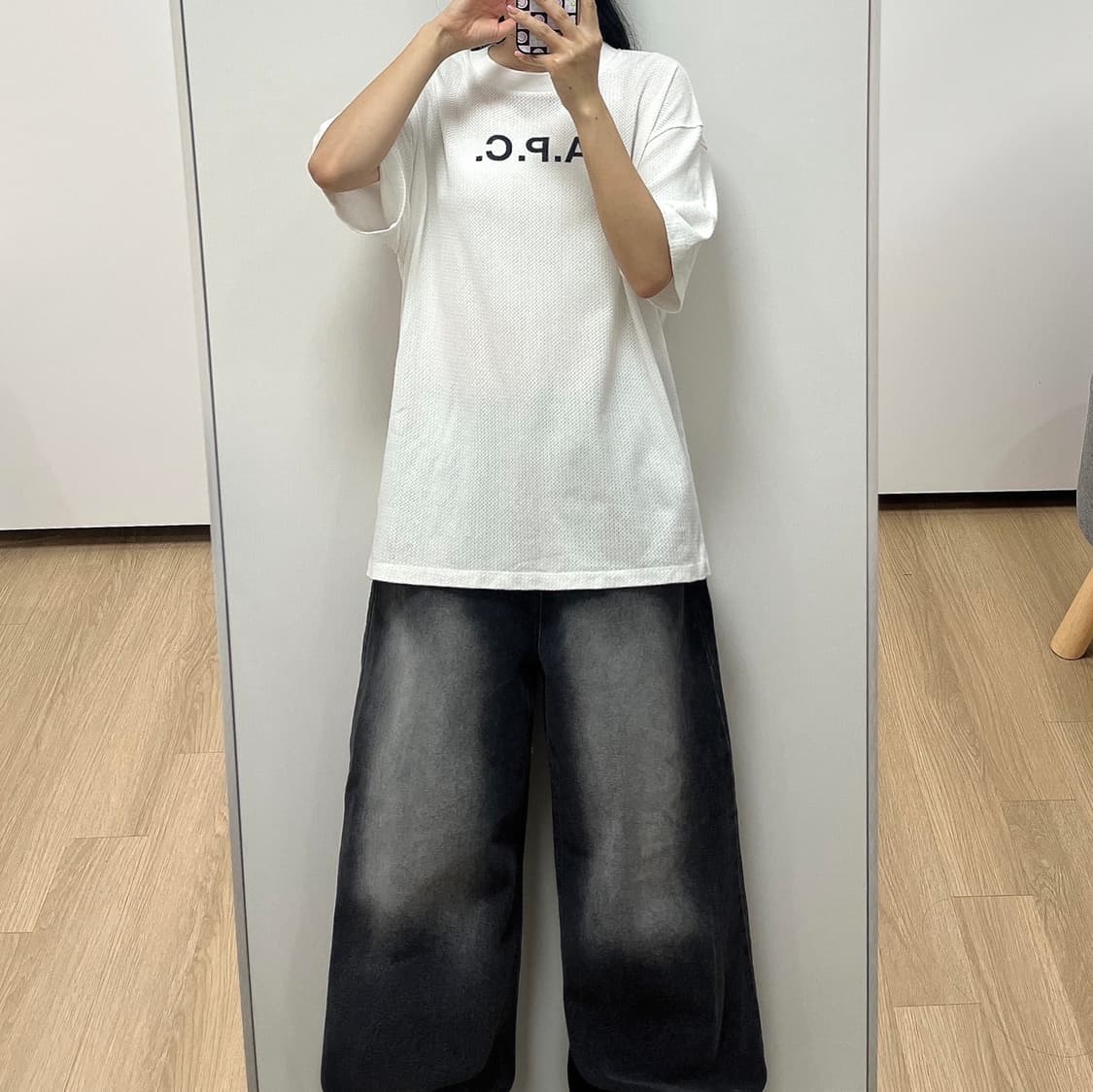 A.P.C. 아페쎄 로고 메쉬 화이트 반팔 티셔츠 상품이미지1