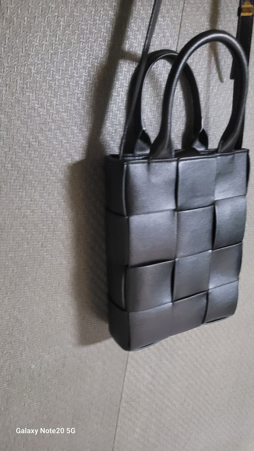 보테가 베네타 인트레지아토 크로스백 상품이미지3