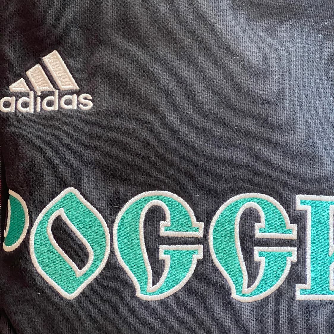 아디다스 고샤 맨투맨 상품이미지3