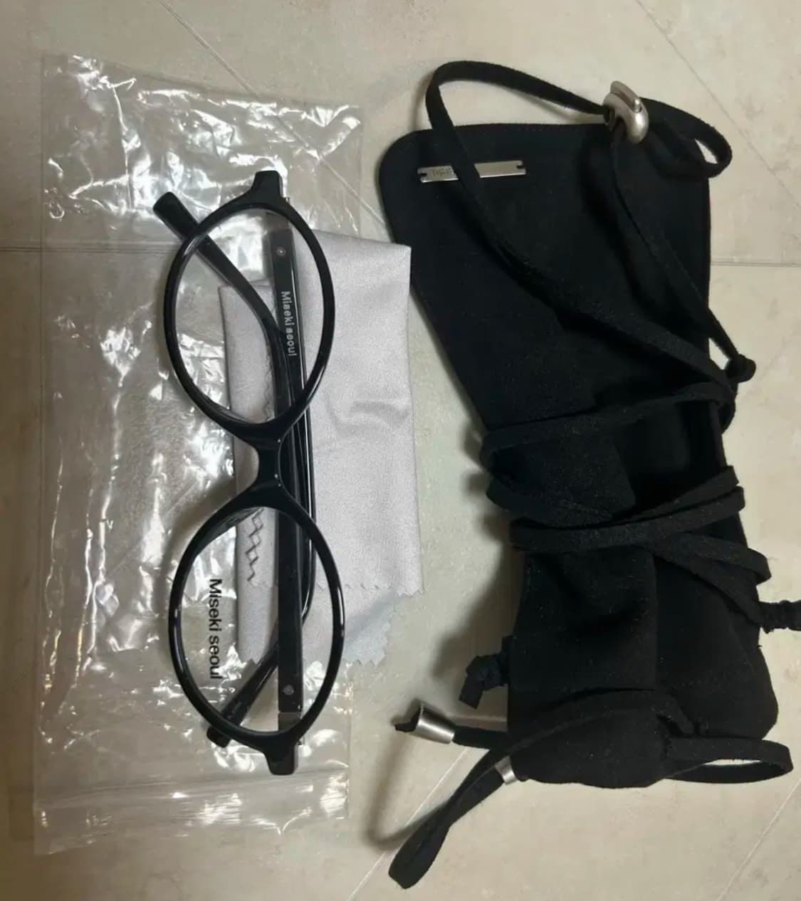 미세키서울 시그니처 로고 라운드 안경 black 상품이미지2