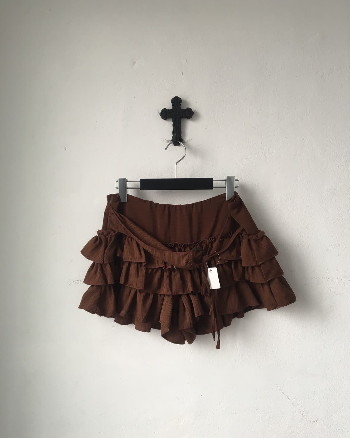 Belted frill short 상품이미지1