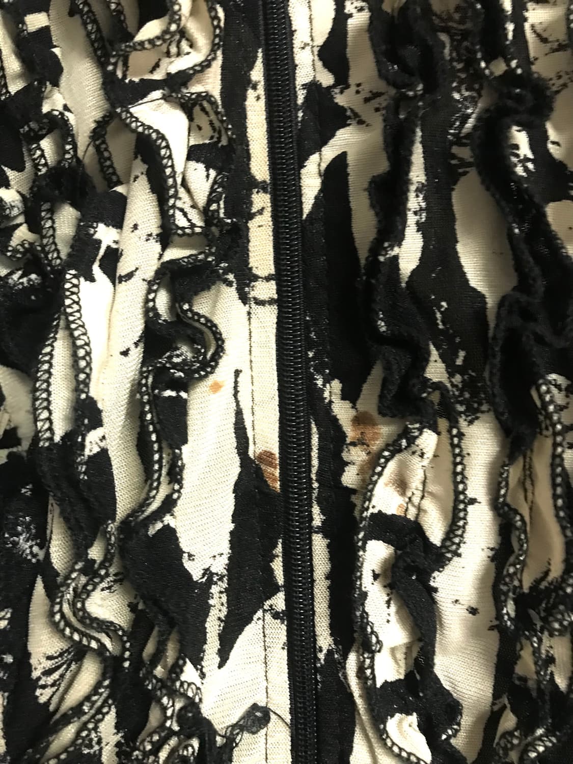 Pattern Ruffle Zip-up Blouse 상품이미지6