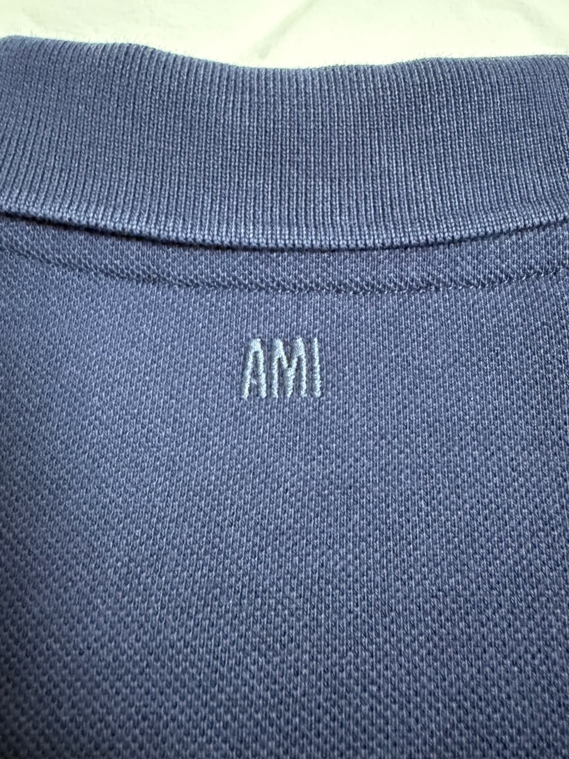 [급처] 아미(AMI) 하트 로고 폴로 네이비 상품이미지5