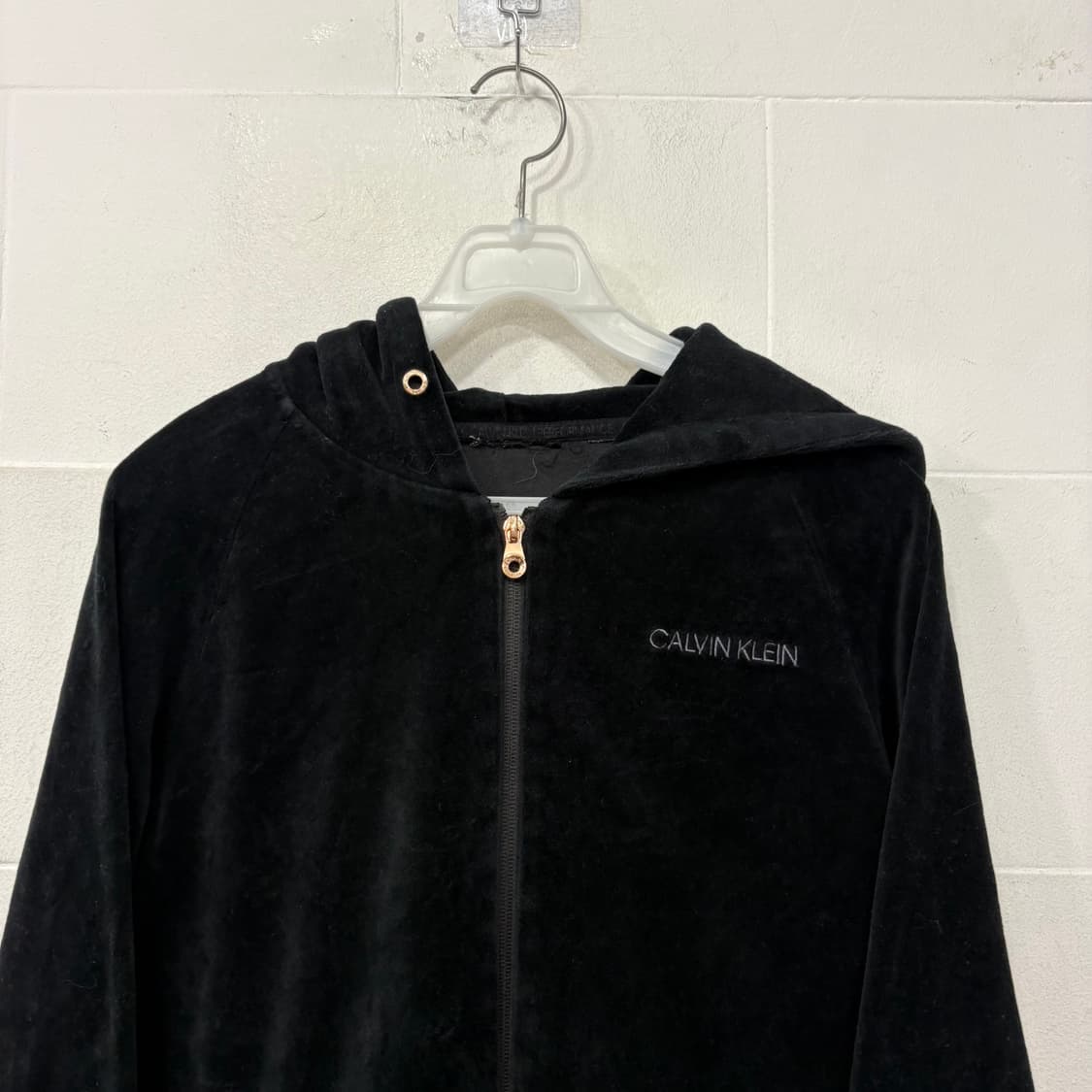 캘빈클라인 벨벳 후드집업 상품이미지2
