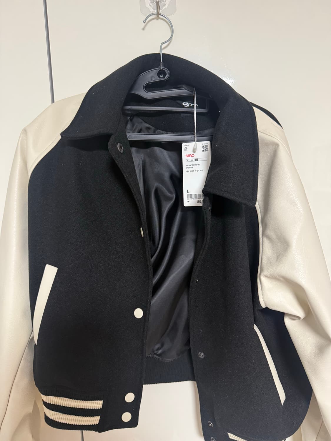 스파오 바시티 자켓 여성 상품이미지1