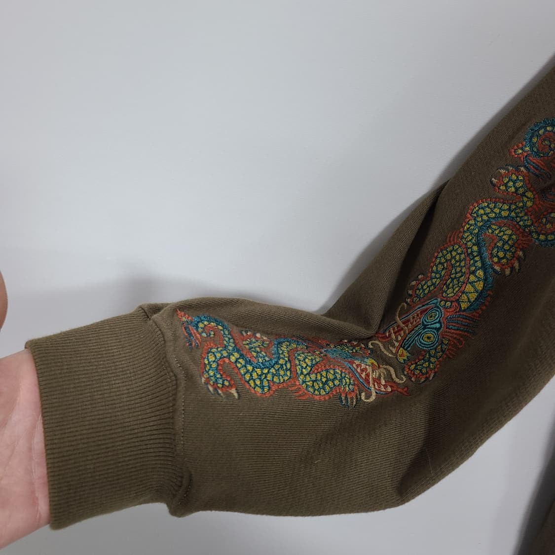 MAHARISHI 마하리시 오가닉 코튼 리버티 드래곤 맨투맨 올리브 M 상품이미지3