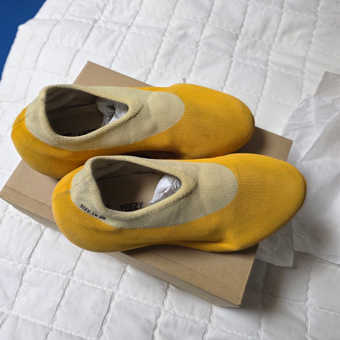 (중고) 아디다스 이지 니트 러너 설퍼 280사이즈 상품이미지4