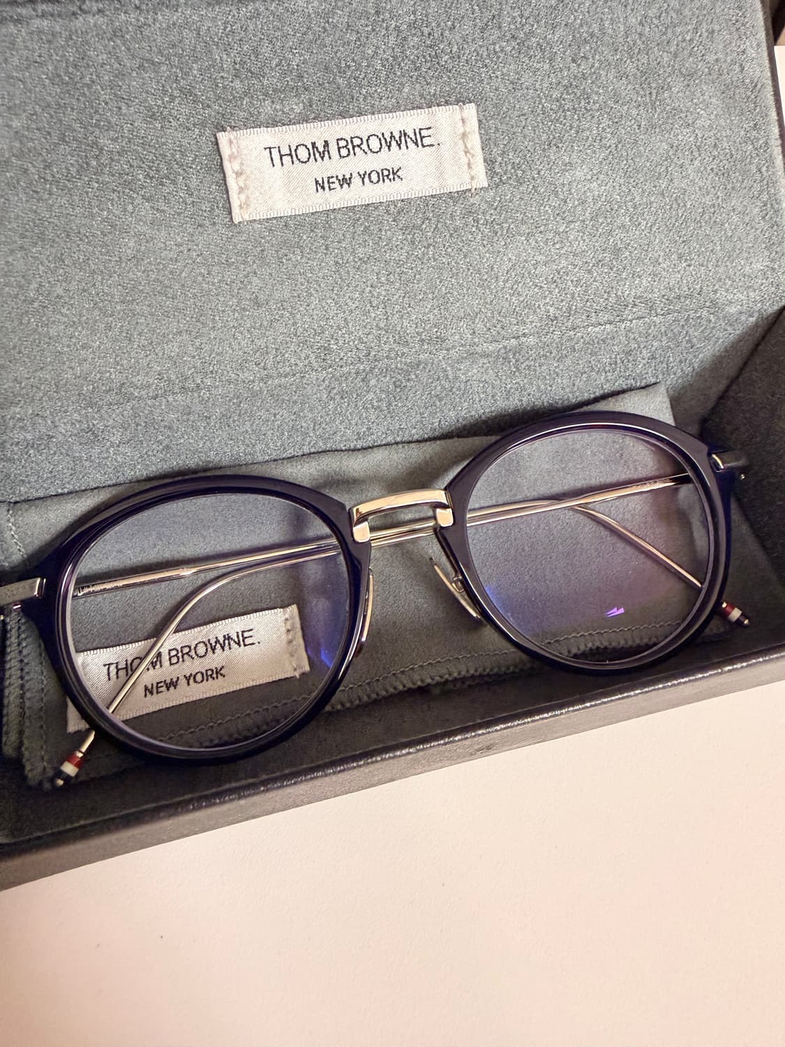 톰브라운 다크 네이비/실버 티타늄 안경 상품이미지1