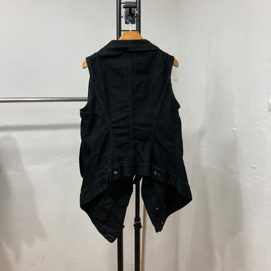 릭오웬스 다크쉐도우 비대칭 지퍼 베스트 상품이미지2