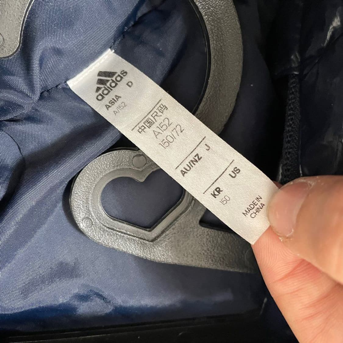 아디다스 네이비 유광 패딩. 5179 상품이미지6