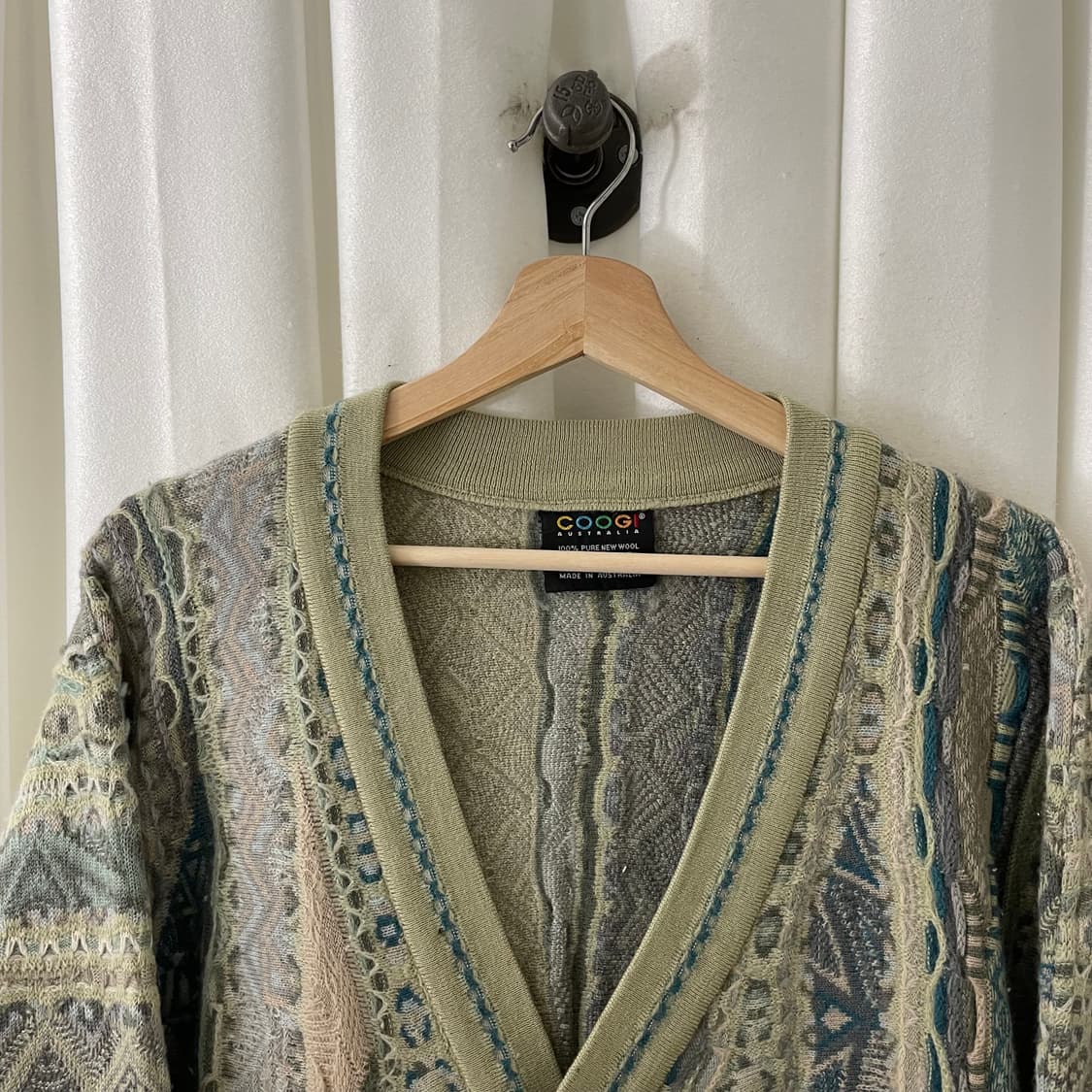 쿠지 올리브 배색 케이블 가디건 상품이미지3