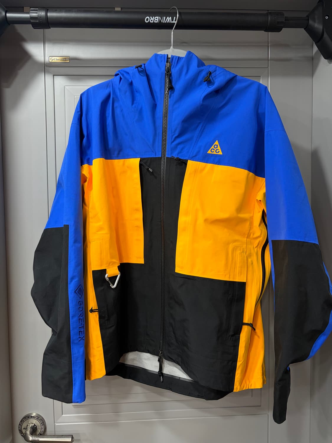 나이키 ACG 고어텍스 미저리 릿지 자켓 하이퍼로얄 상품이미지1