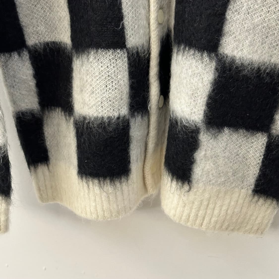 니들스 체커 모헤어 가디건  상품이미지3