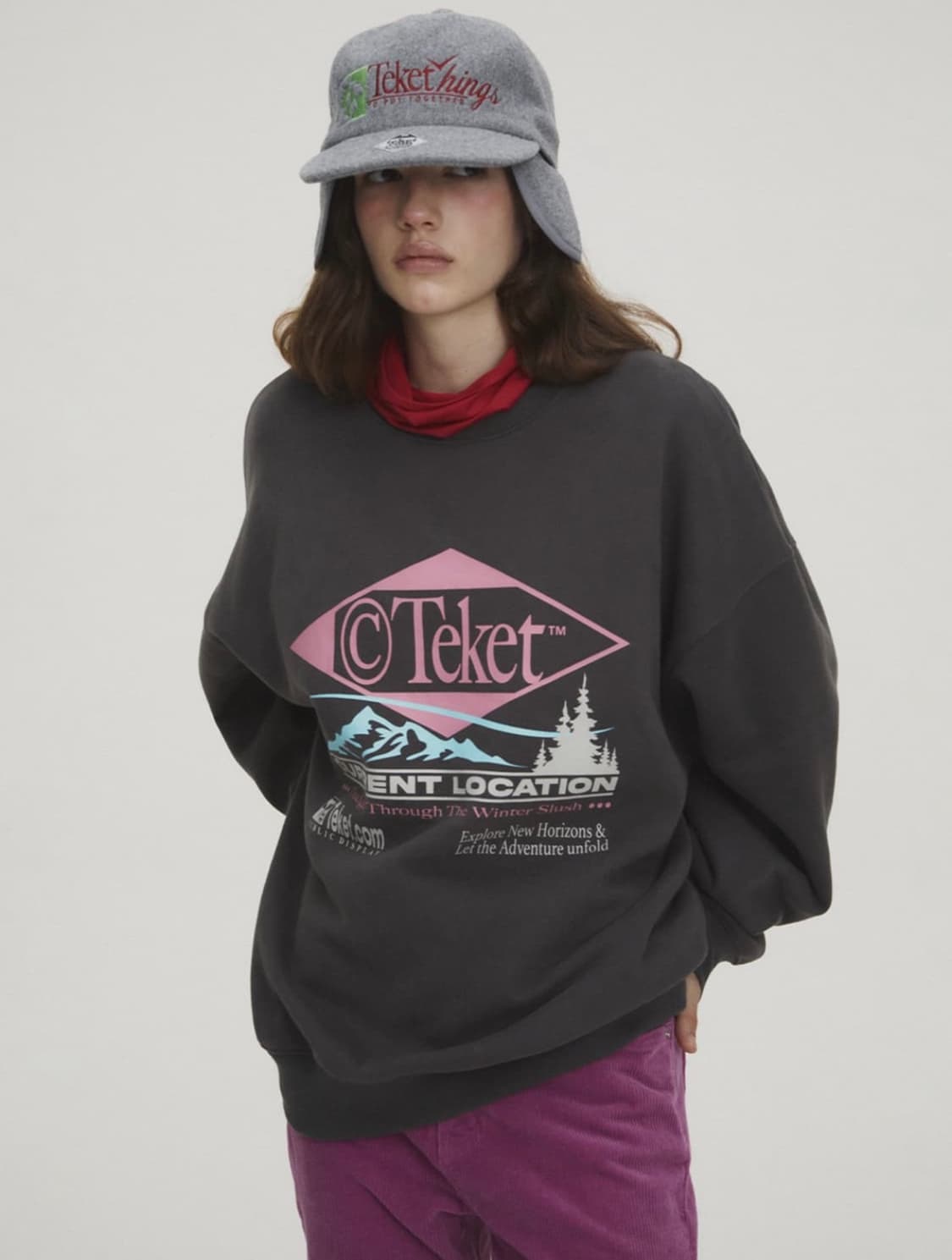 테켓 리조트 맨투맨 차콜 상품이미지1