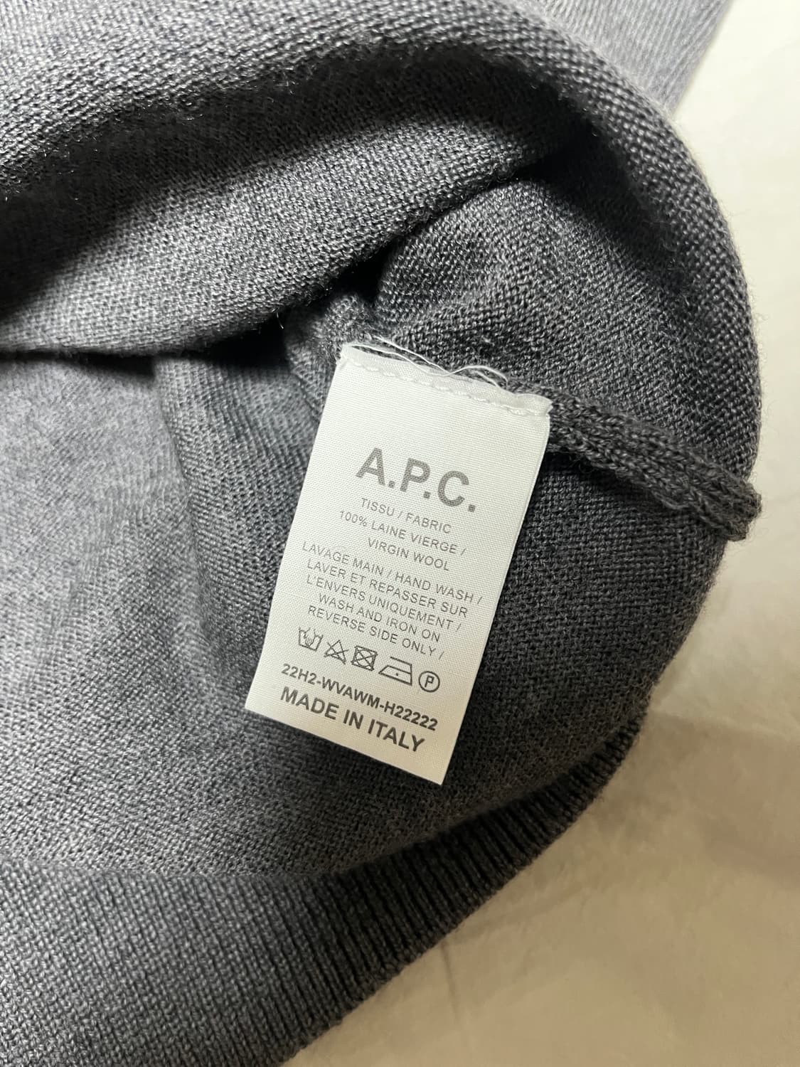 A.P.C 아페쎄 라운드넥 그레이 가디건 상품이미지5