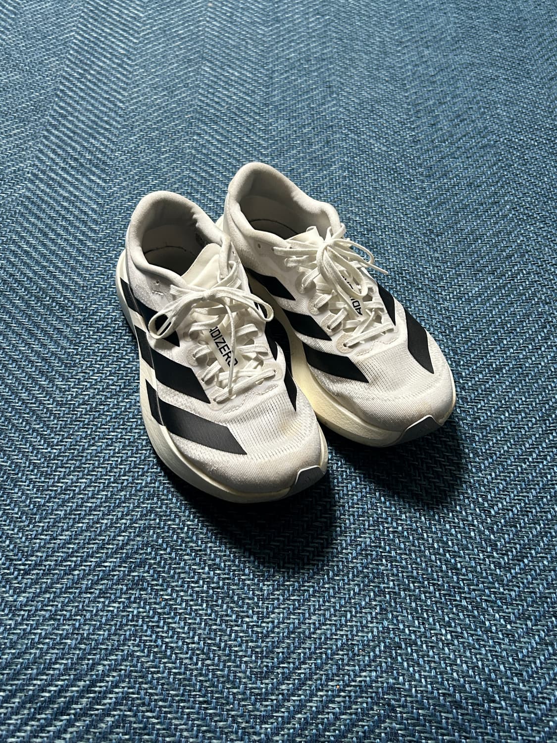 아디다스 아디제로 흰색 러닝화 235mm 상품이미지7