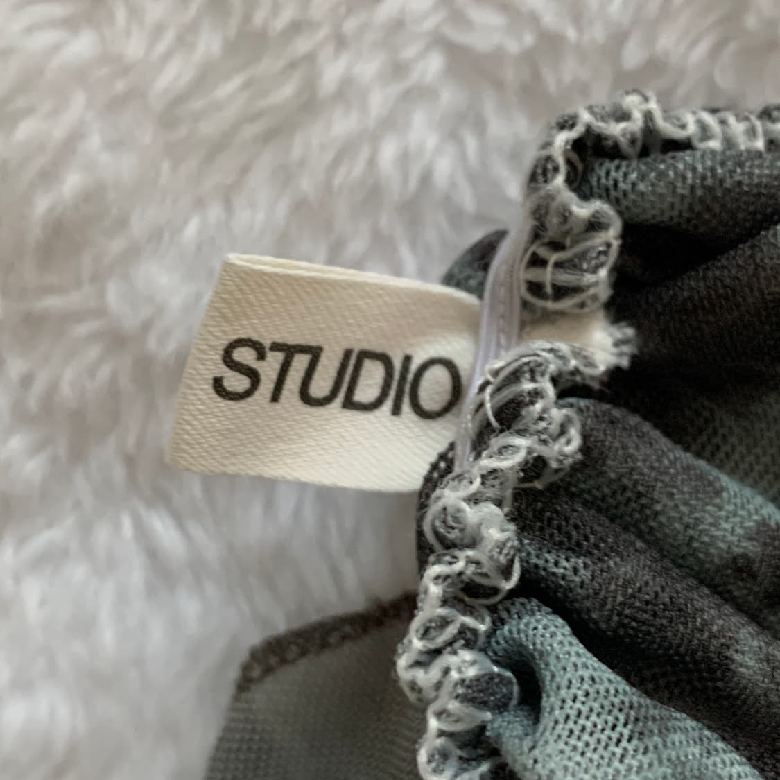 KULU STUDIO 빈티지 패턴 언발란스 프릴 탑 나시 상품이미지9