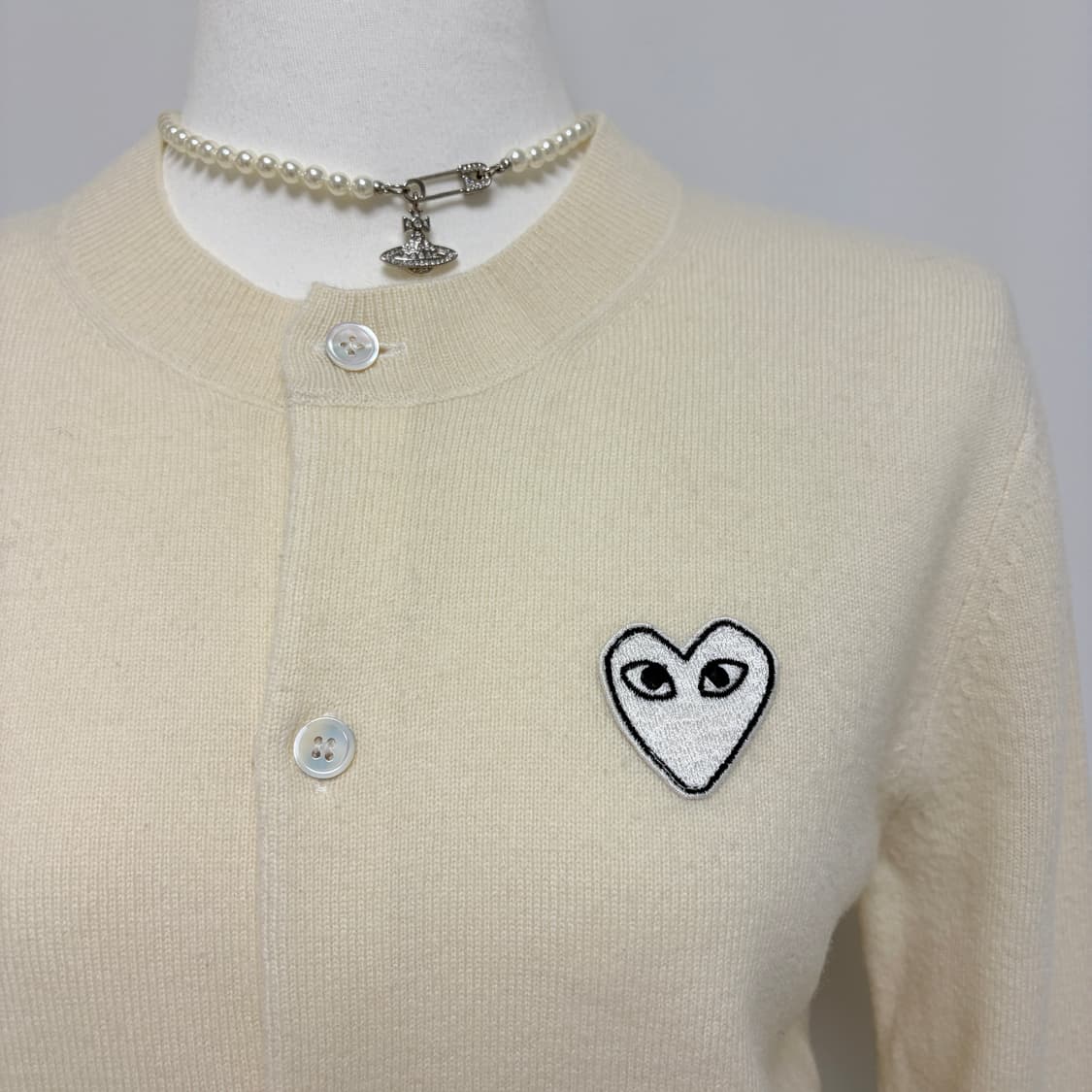 꼼데가르송 화이트 와펜 가디건 아이보리 상품이미지7