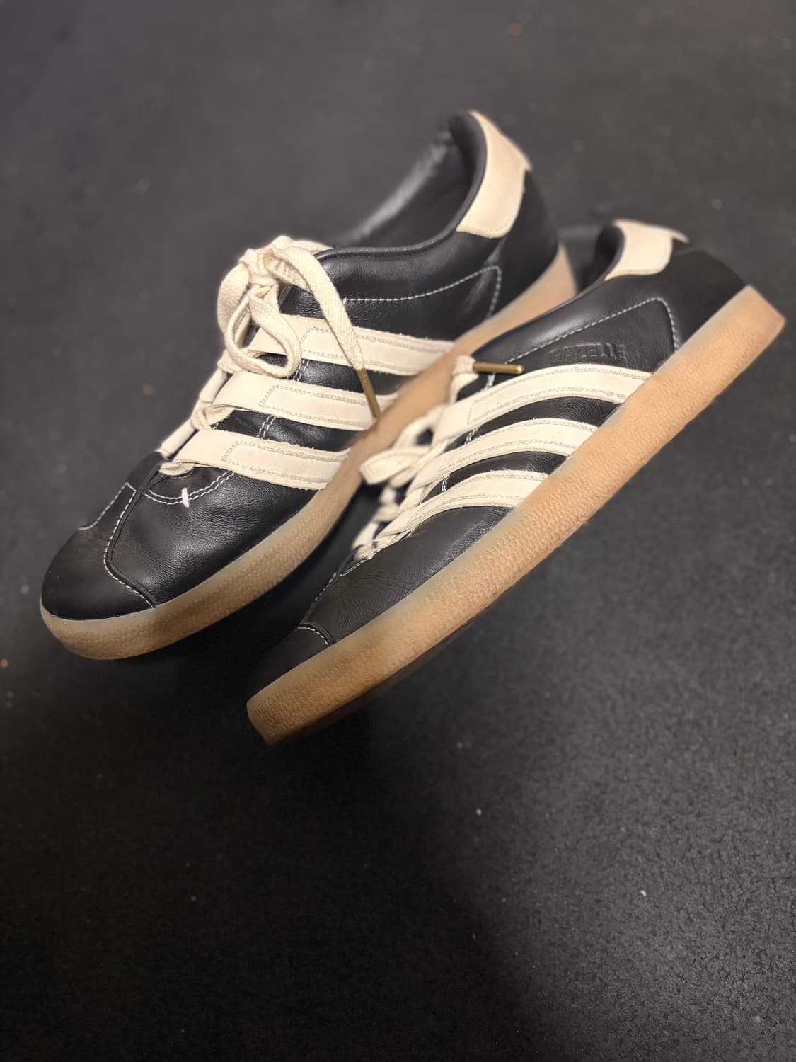 아디다스 x 풋인더스트리 가젤 코어 275 상품이미지3