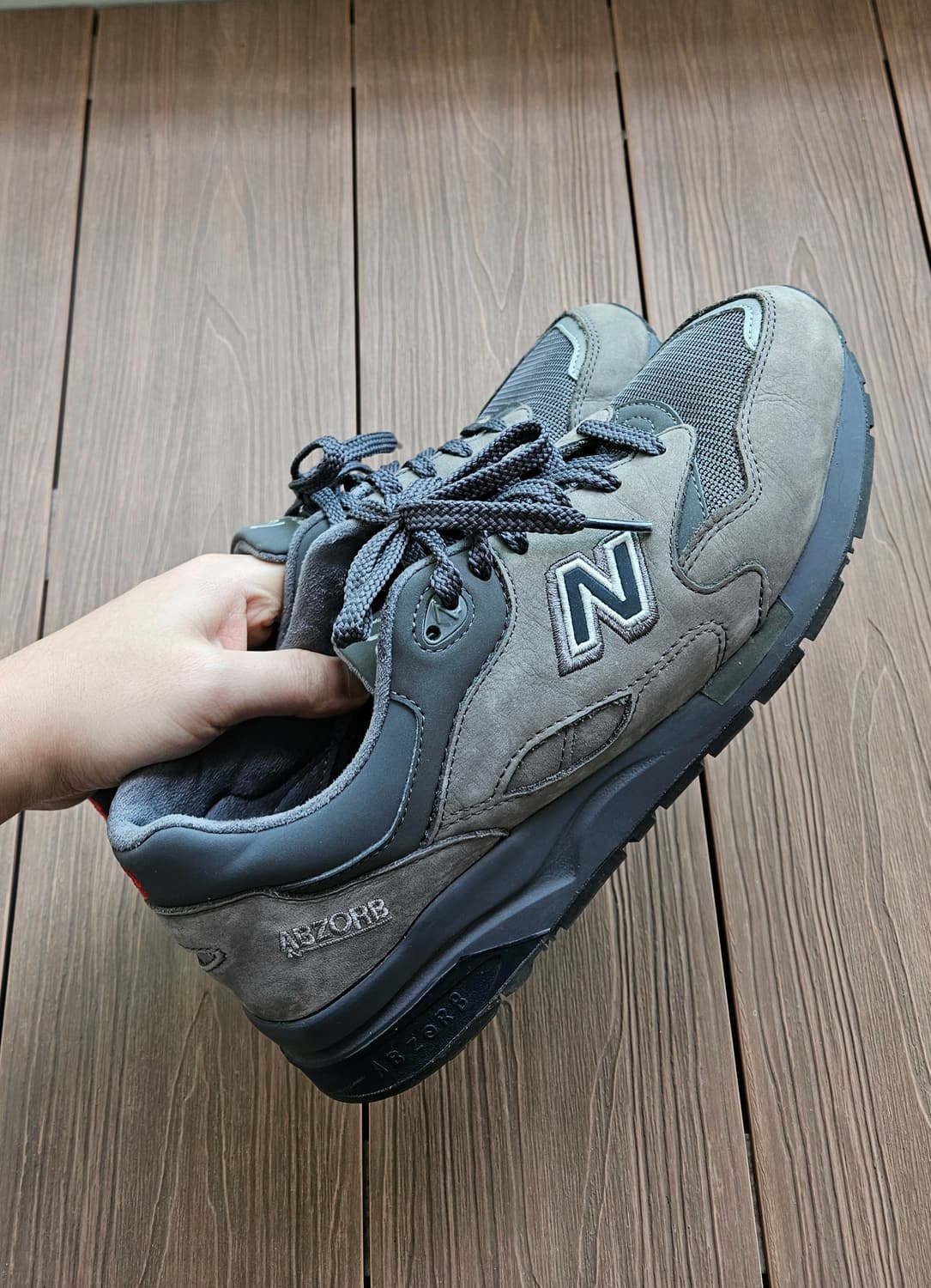 뉴발란스 1600 다크그레이 275 상품이미지1