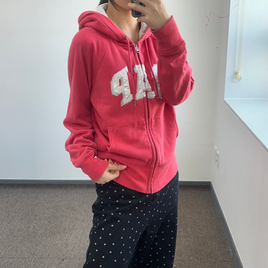 Gap 갭 화이트 로고 레드핑크 퍼 안감 후드집업 상품이미지2