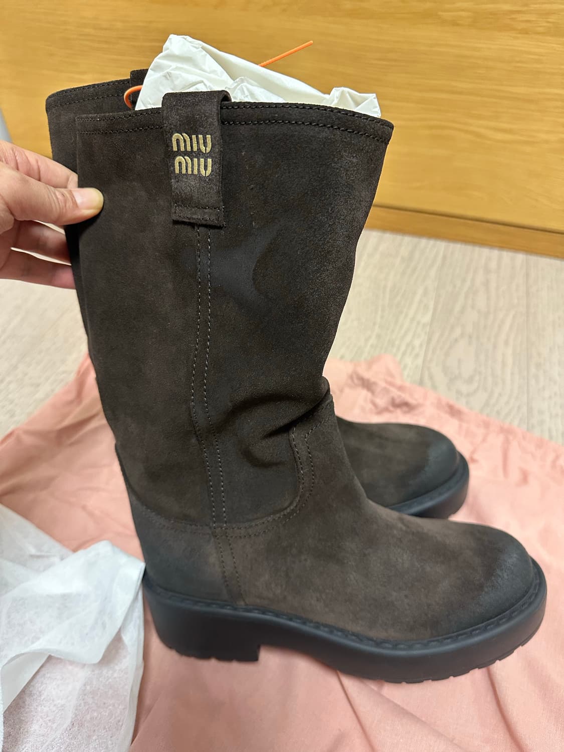 미우미우 스웨이드 부츠 (미착용) 상품이미지2