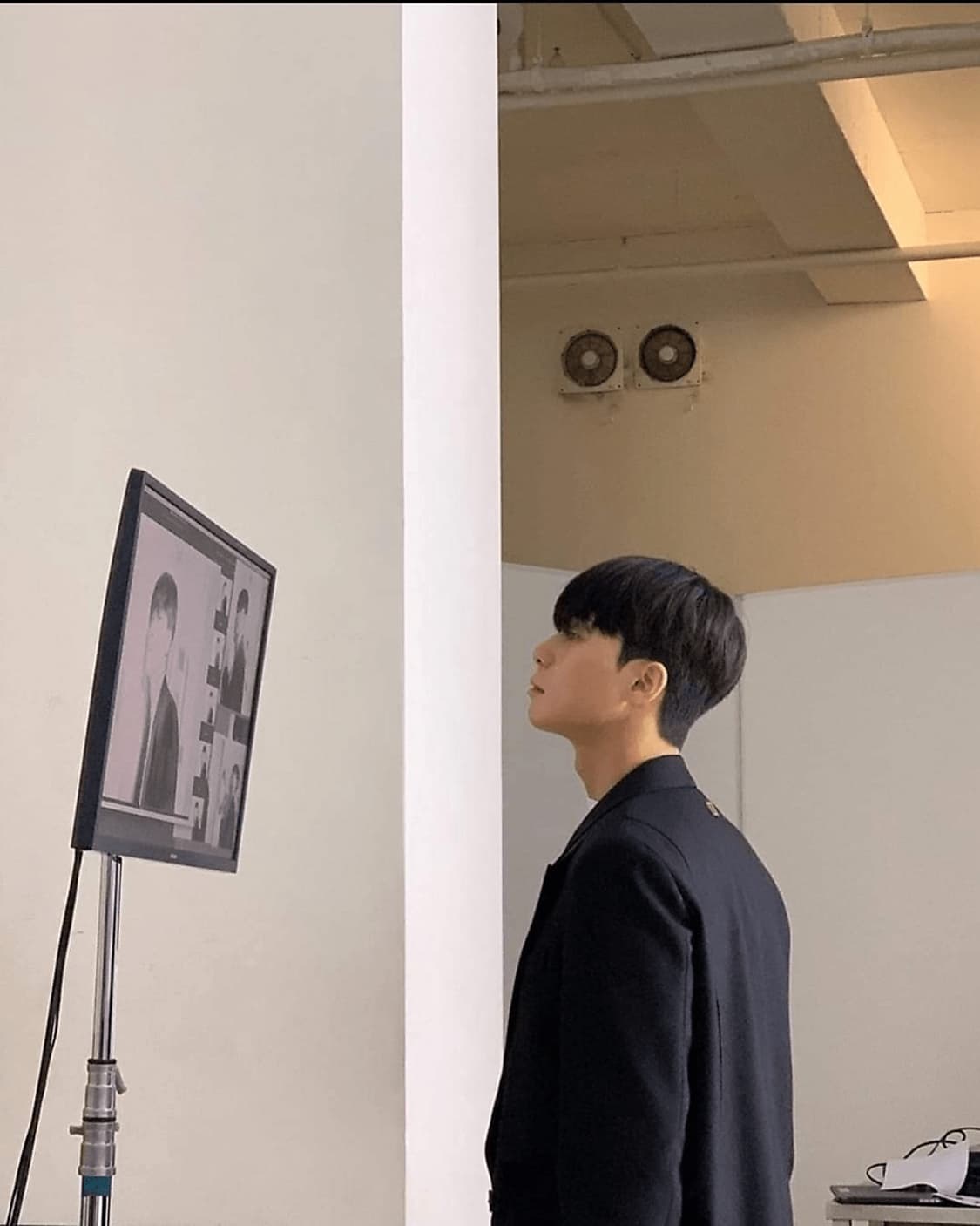 (국매유일매물, 해외수출용 명작) 우영미 20fw 피크드라펠 블레이저 상품이미지1