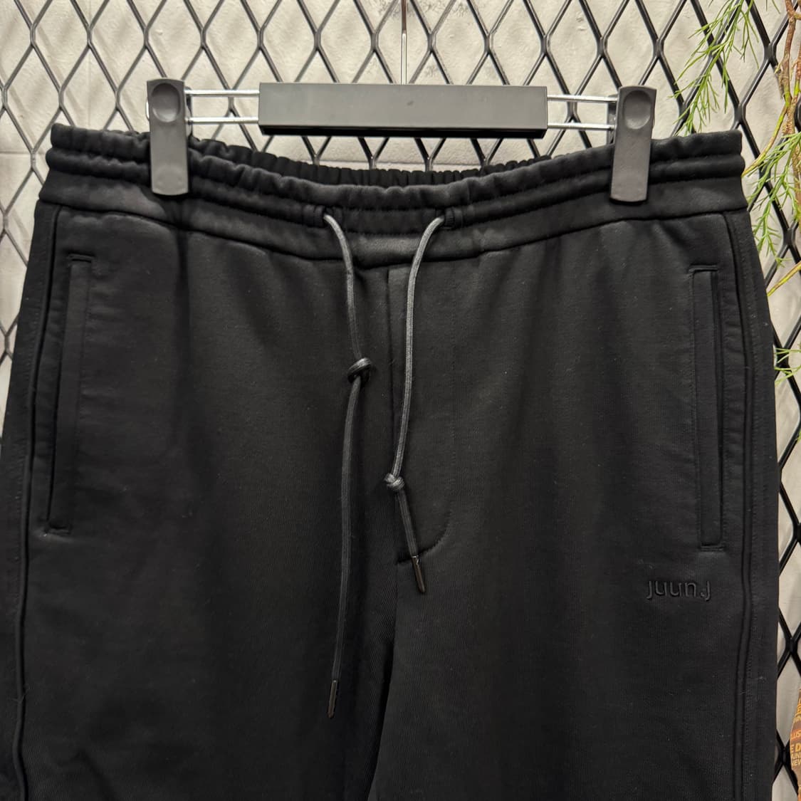 준지 트레이닝 팬츠 사이드 트랙라인 포인트 블랙 상품이미지3