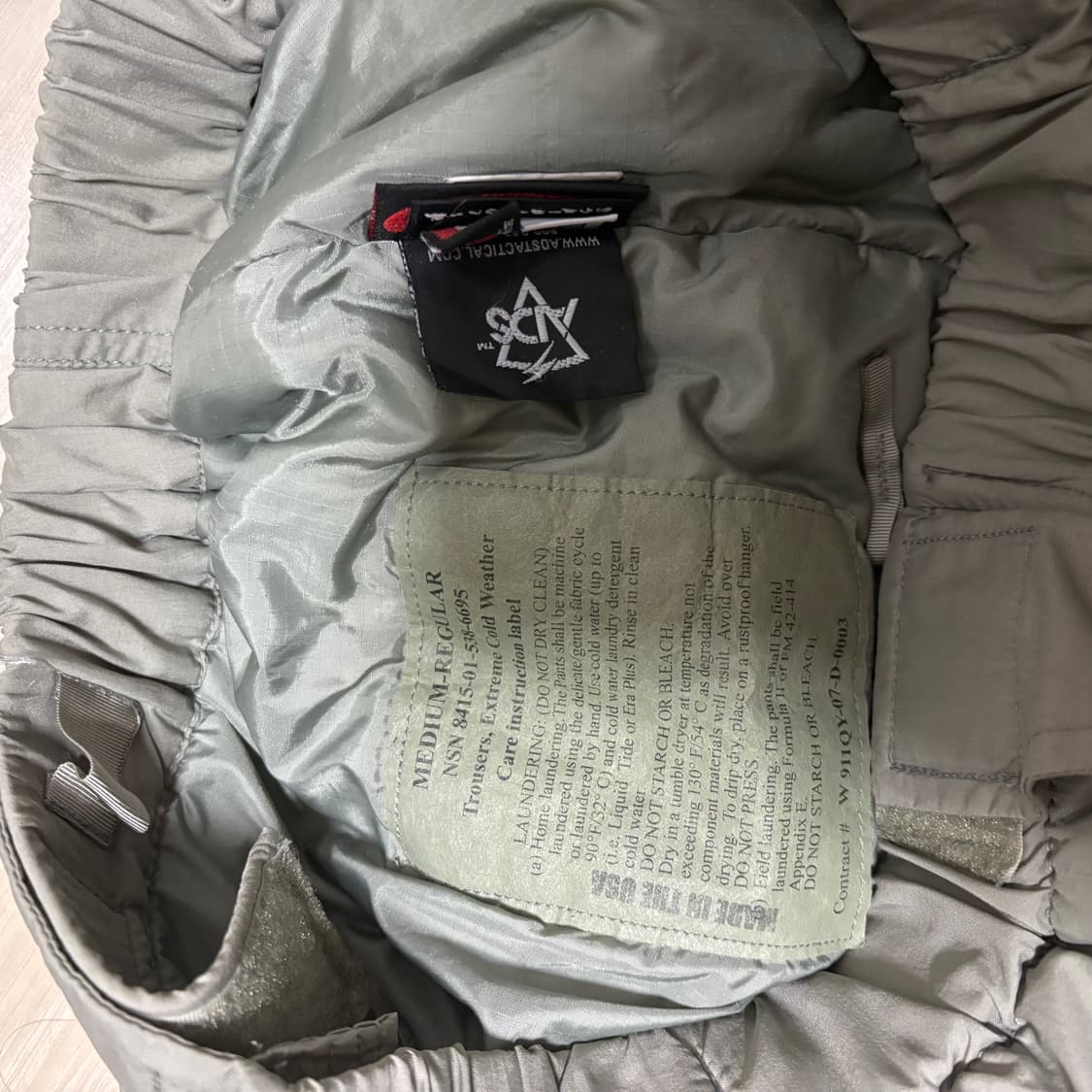 미군 오리지날 ecwcs 레벨7 팬츠 와일드띵스 프리마로프트 상품이미지4