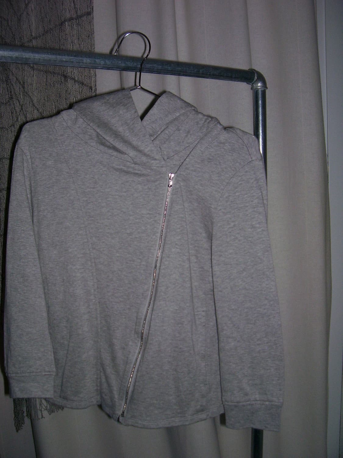 32 cubic crop hood zip-up 상품이미지3