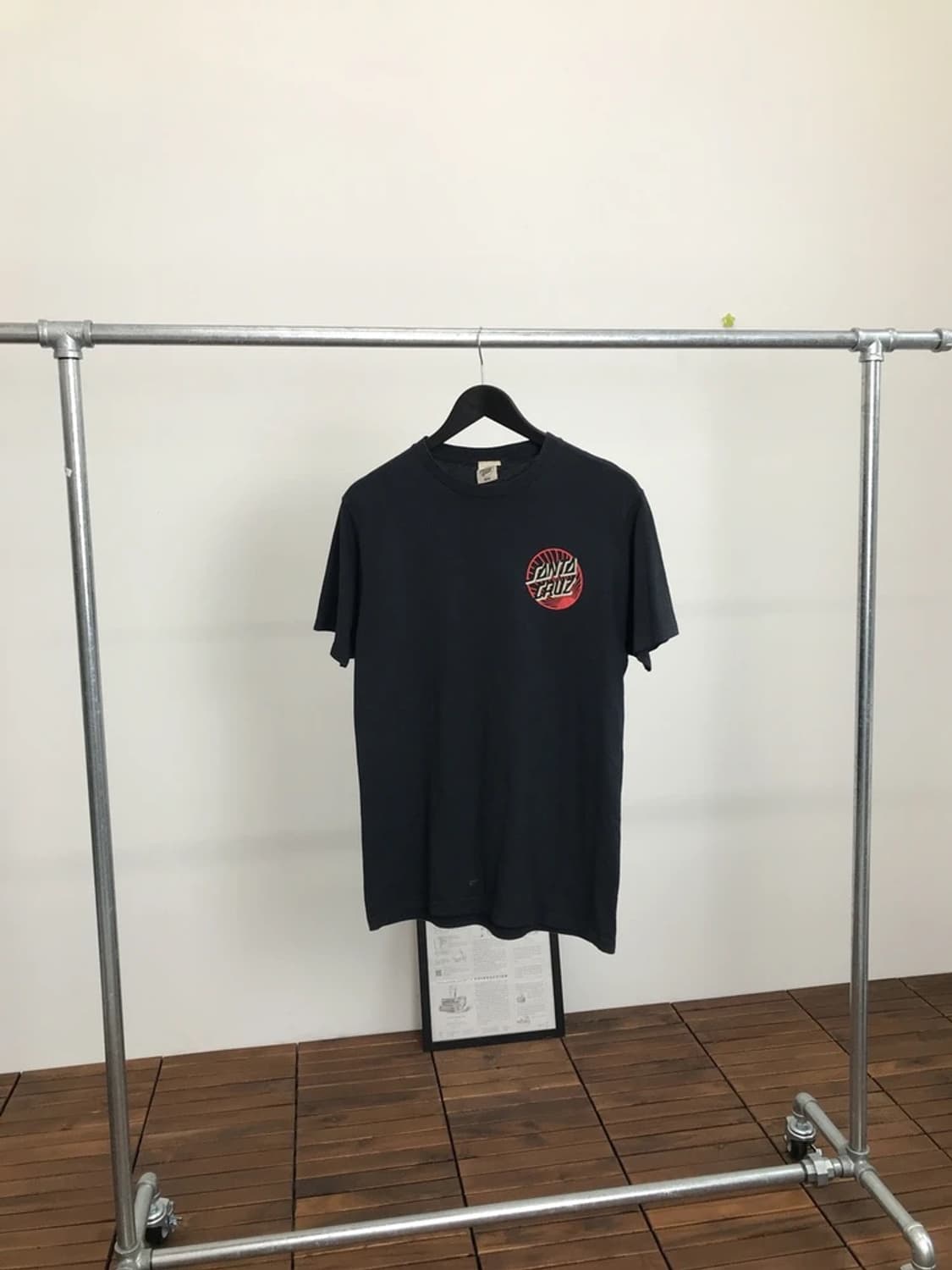 Santa Cruz Back Graphic Skate Tee 상품이미지3