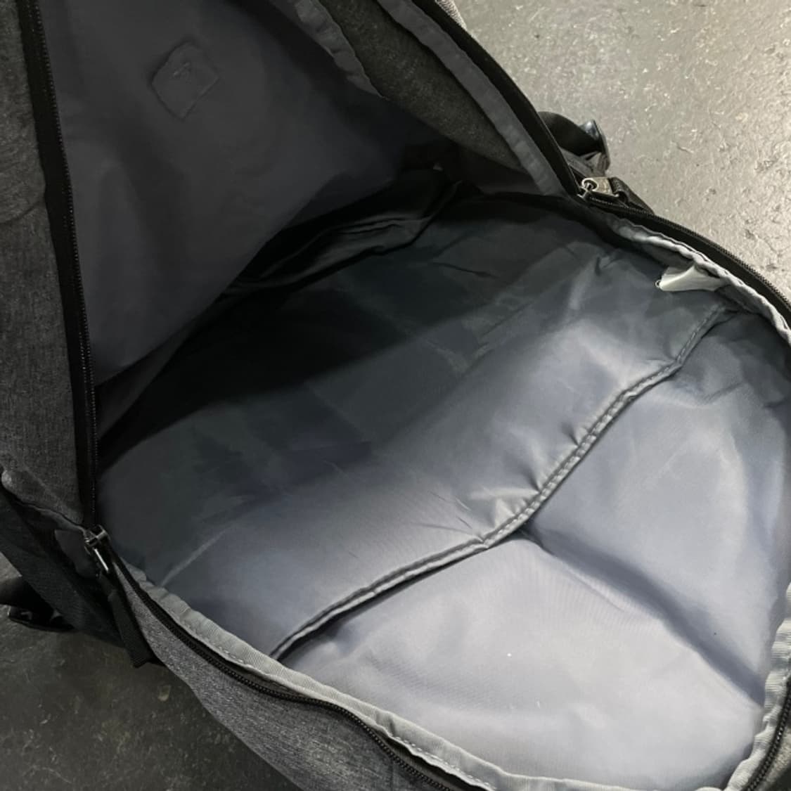 언더아머 백팩  상품이미지5