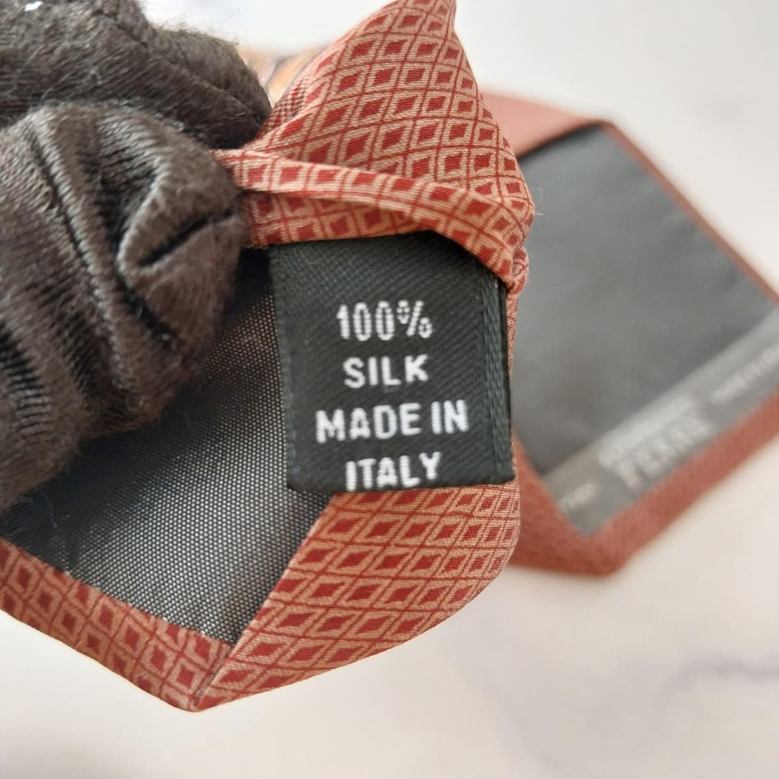 지안프랑코 페레 실크 레드 오너먼트 패턴 넥타이 9cm A등급 K1850 상품이미지10