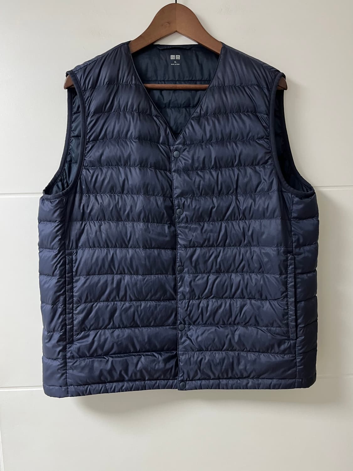 유니클로 경량 패딩 조끼 상품이미지1