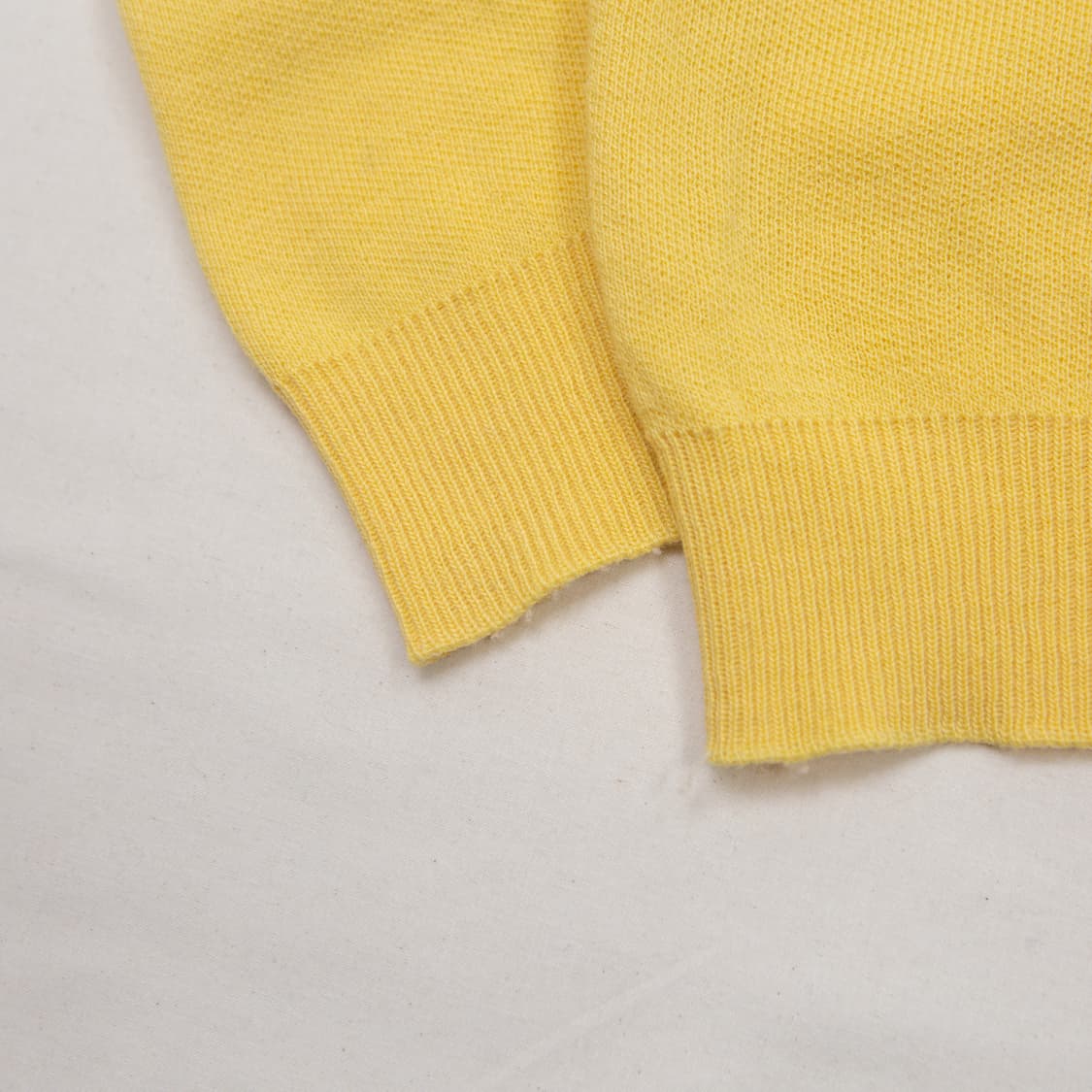 70s 라코스테 브이넥 스웨터 [Made in France] 상품이미지3