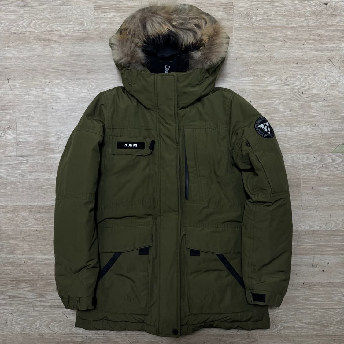 게스 덕다운 야상 패딩 파카 상품이미지1